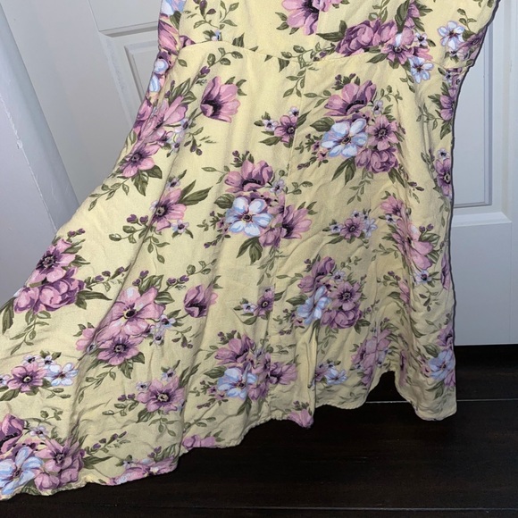 Floral Mini Dress - Picture 4 of 5